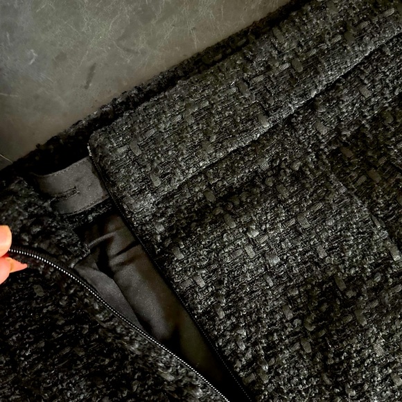 MAISON d’AMÉLIE PARIS black woven tweed skirt with patch Pockets in size 10 - Picture 5 of 6